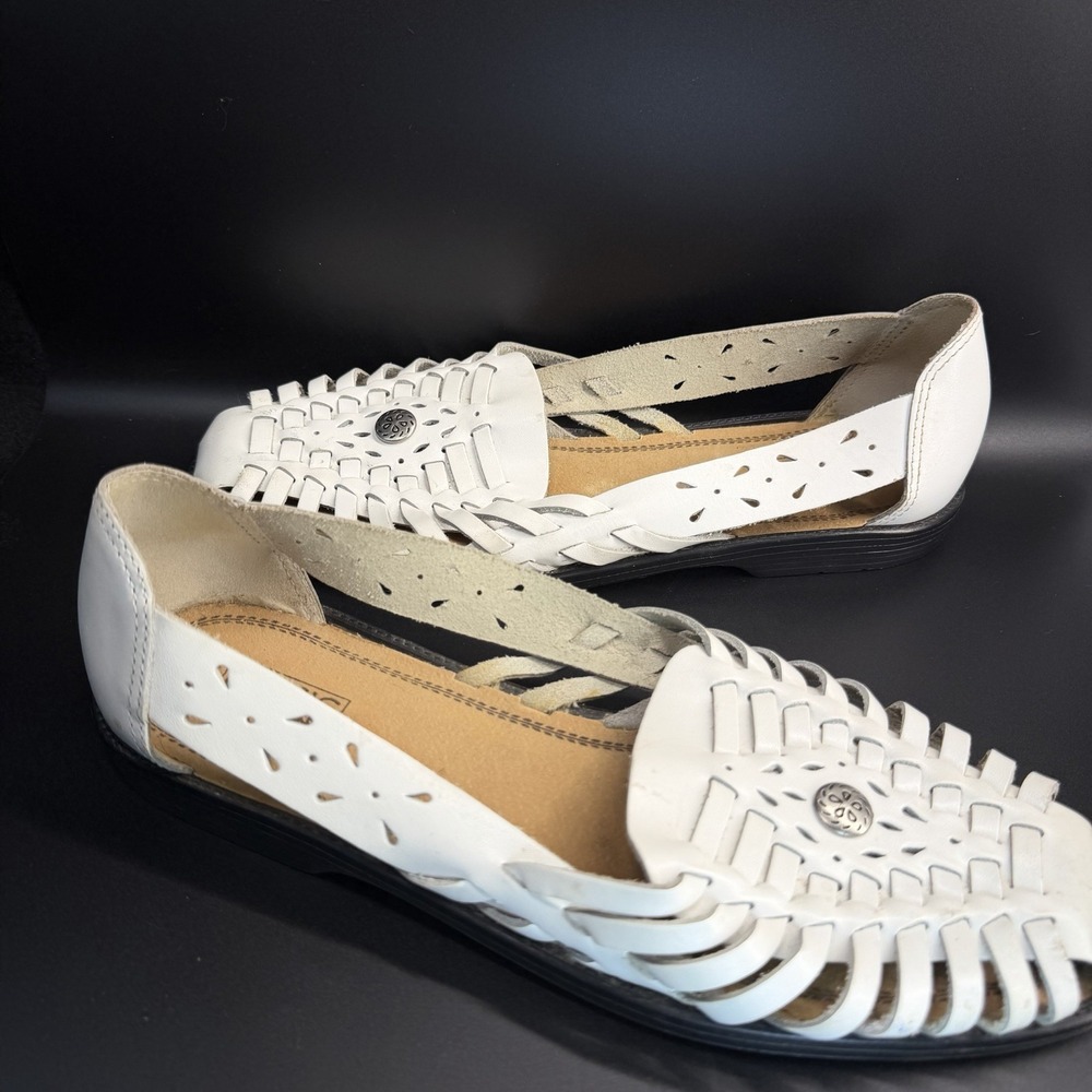 Basic Editions Haisa Loafer Style 40705 White Leather Slip-On Loafer Sz 8